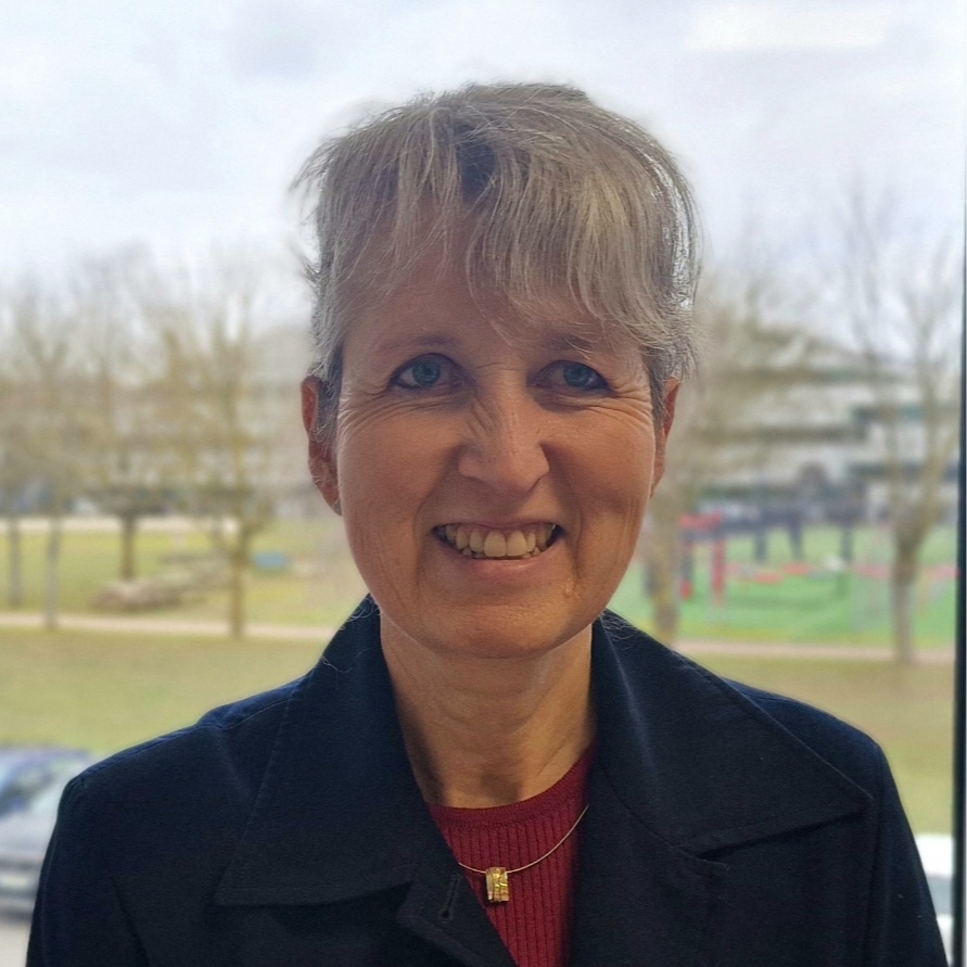 Véronique HOLLINGER